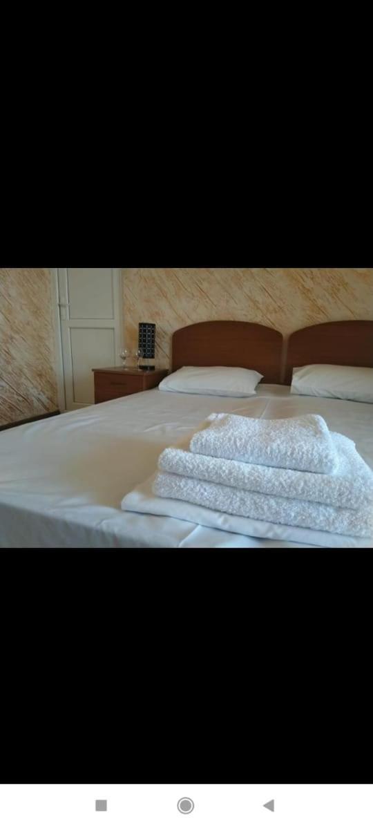 Geno Guest House Kvariati Quarto foto