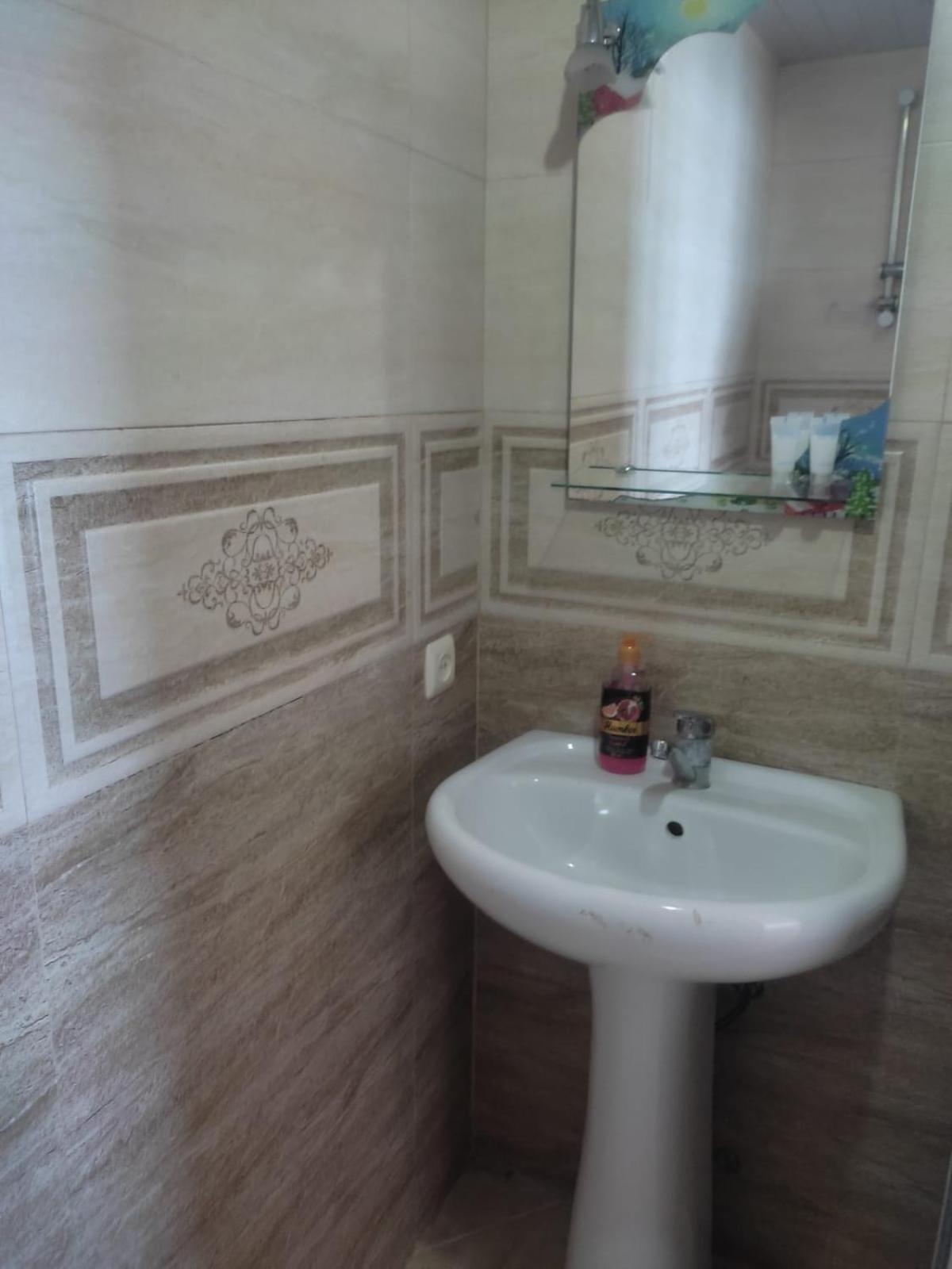Geno Guest House Kvariati Quarto foto