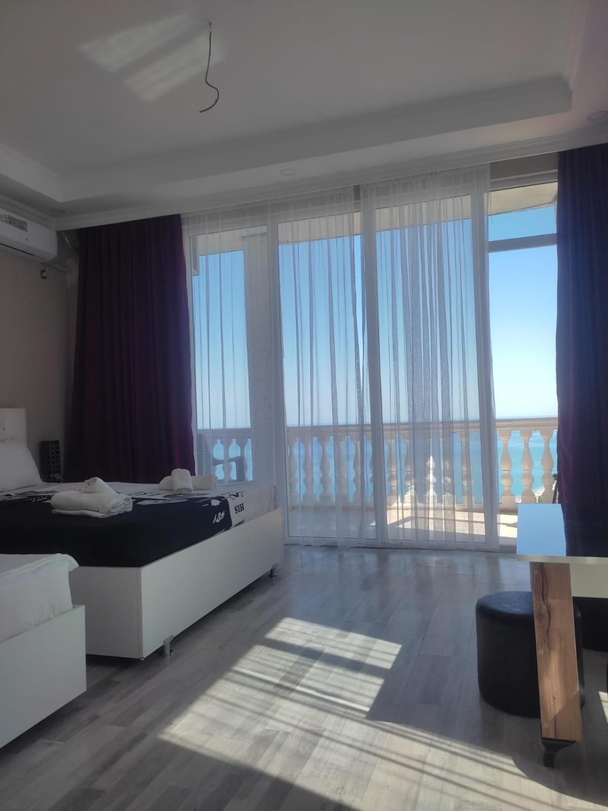 Geno Guest House Kvariati Quarto foto